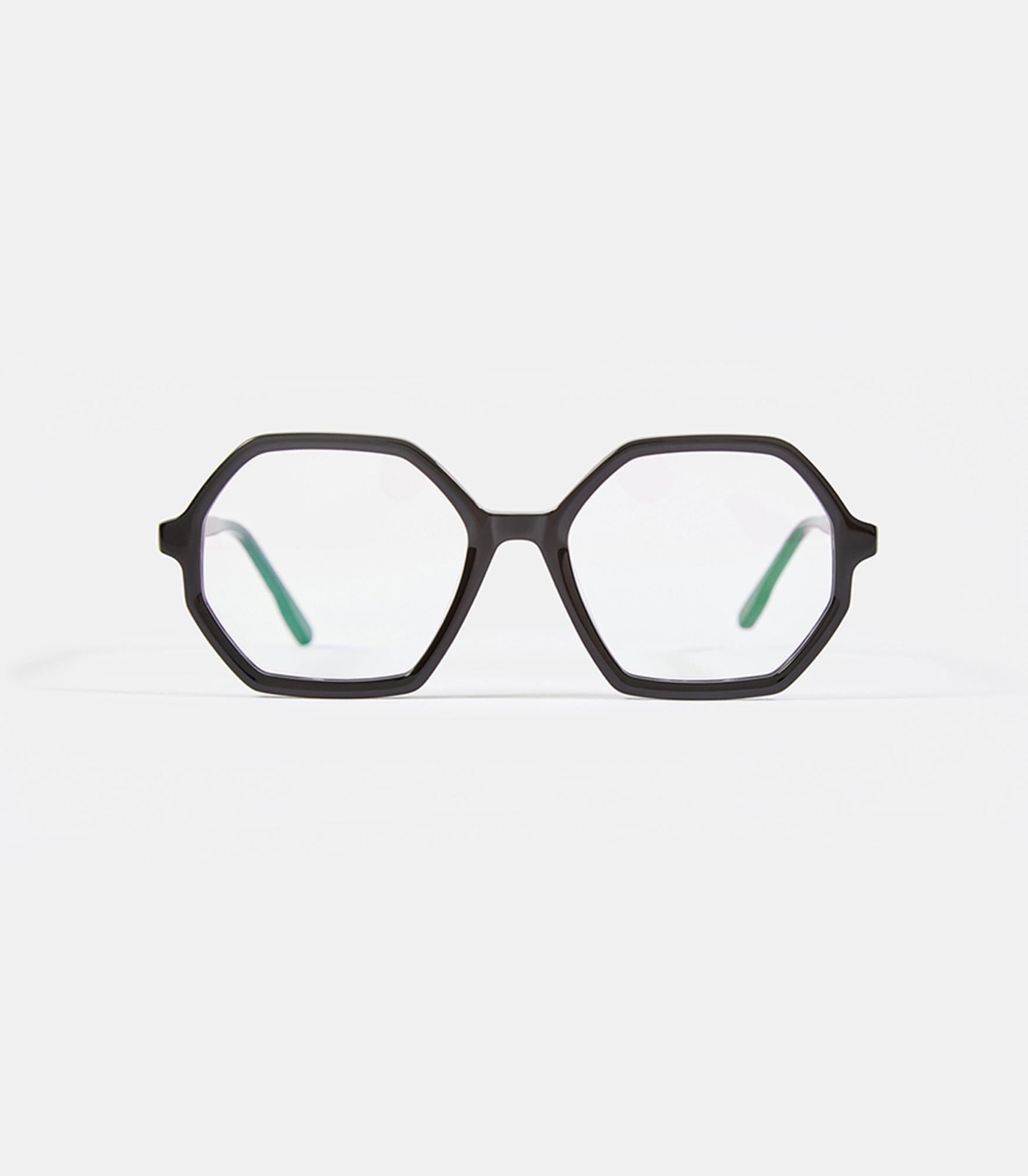 Angela VERRE CORRECTEUR