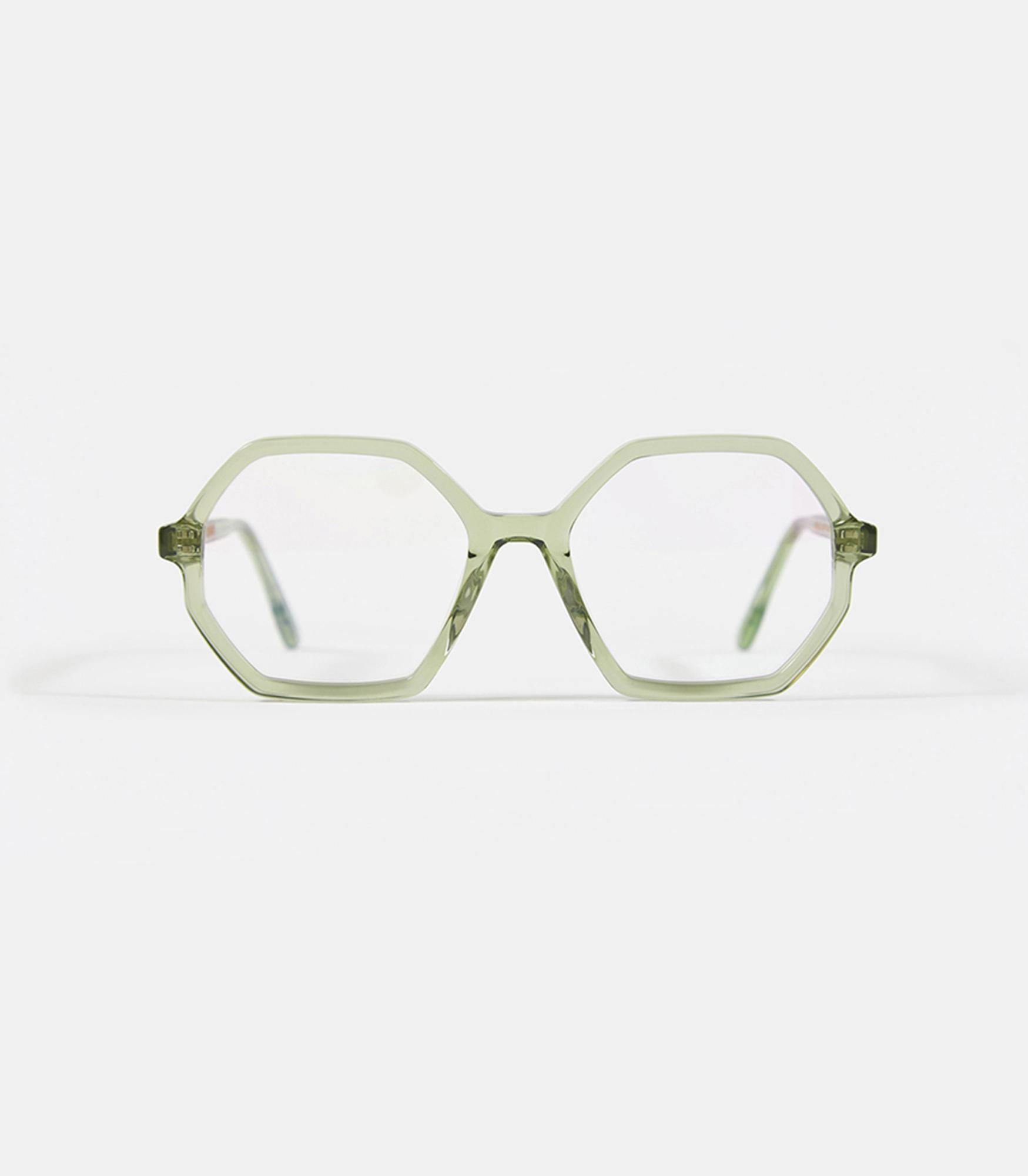 Angela VERRE CORRECTEUR