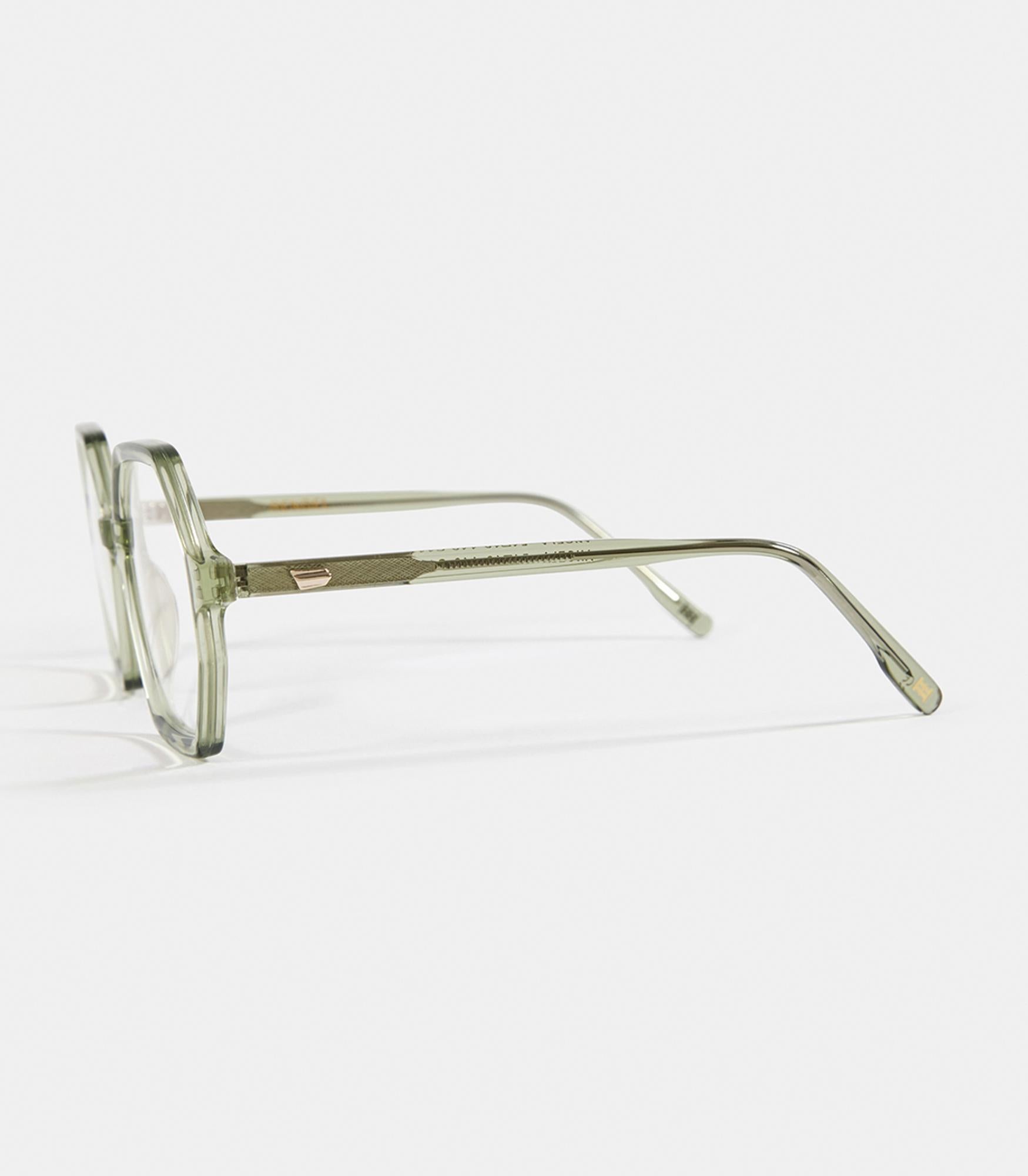 Angela VERRE CORRECTEUR